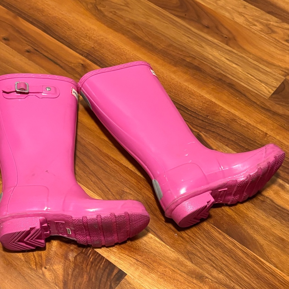 Hunter Classic sz 13 UK 32 pink gloss kids rain boots, great pre owned condition - Picture 7 of 17